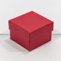Коробка Квадратная 5,5*5,5*3,5 "Ромбики" Красный 1/24 1/360 Арт: 61255/1